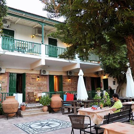Topakas House Kampochora  ภายนอก รูปภาพ