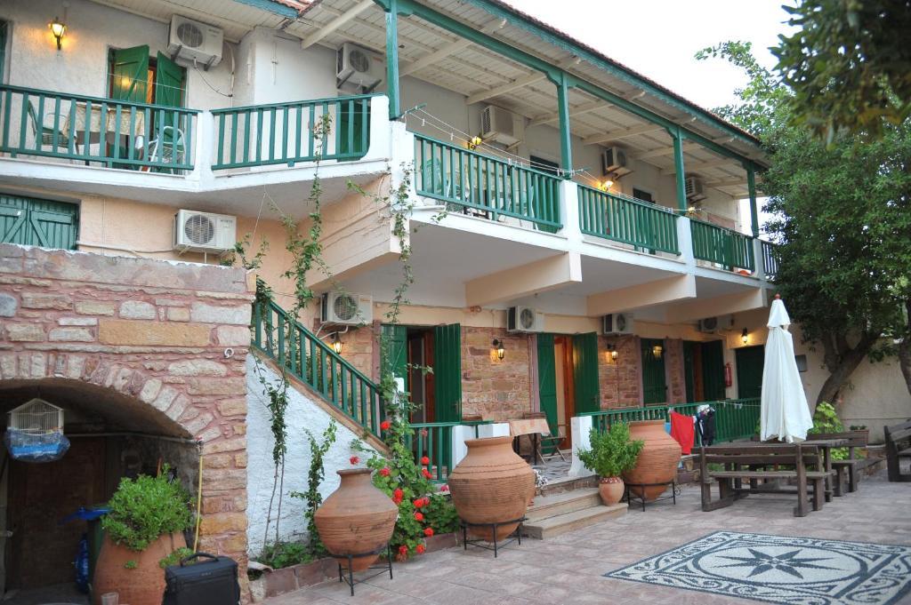 Topakas House Kampochora  ภายนอก รูปภาพ